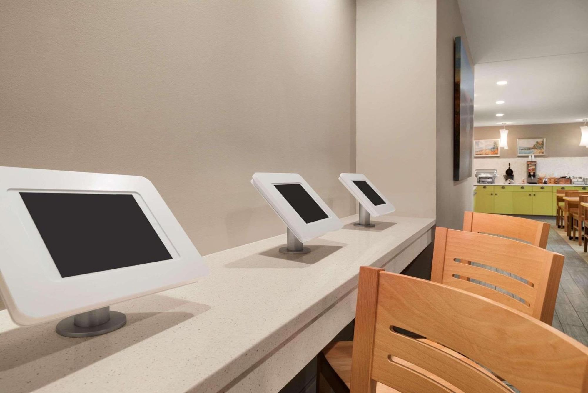 Country Inn & Suites By Radisson, Duluth North, Mn Bagian luar foto